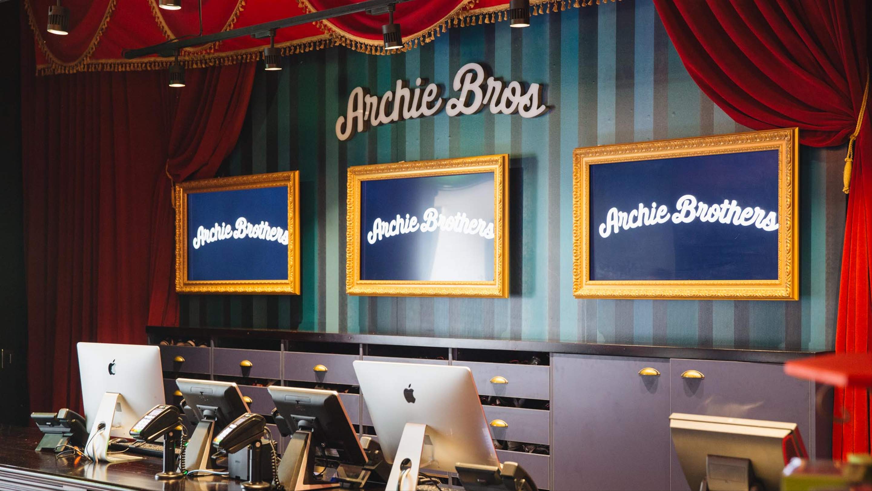 Archie Brothers Cirque Electriq, Alexandria Review