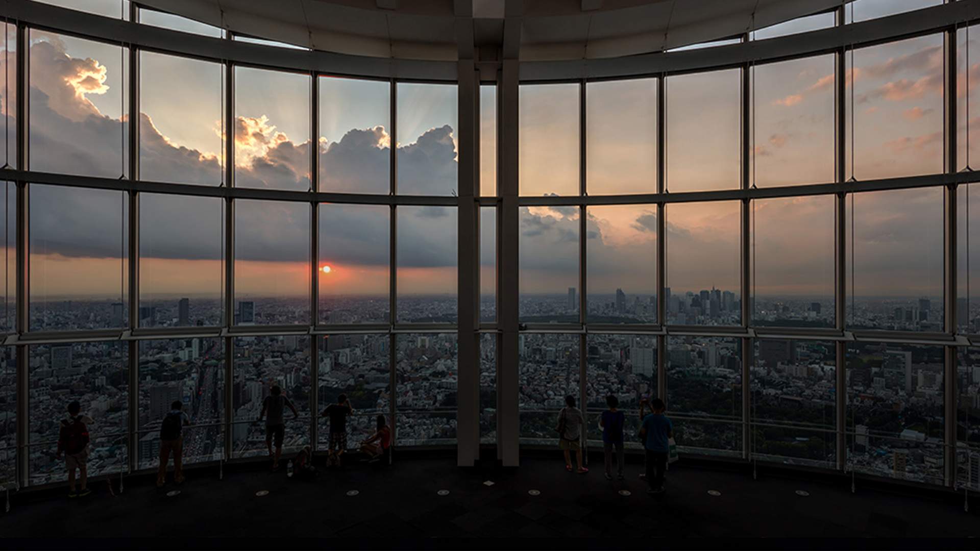 A Giant Game of Space Invaders Is Taking Place 52 Storeys Above Tokyo