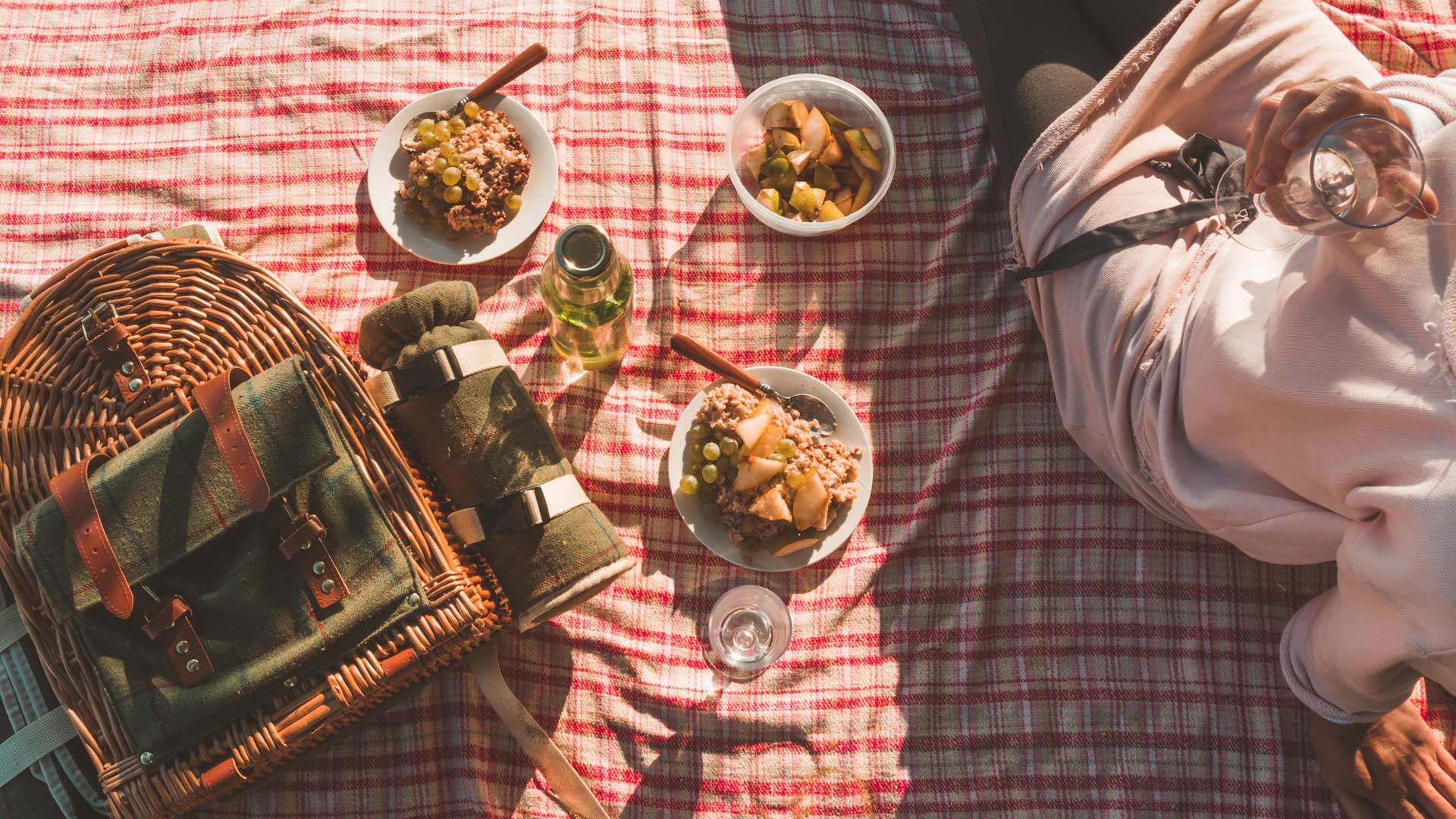 Eleven Classic Picnic Spots to Try Around Auckland This Summer