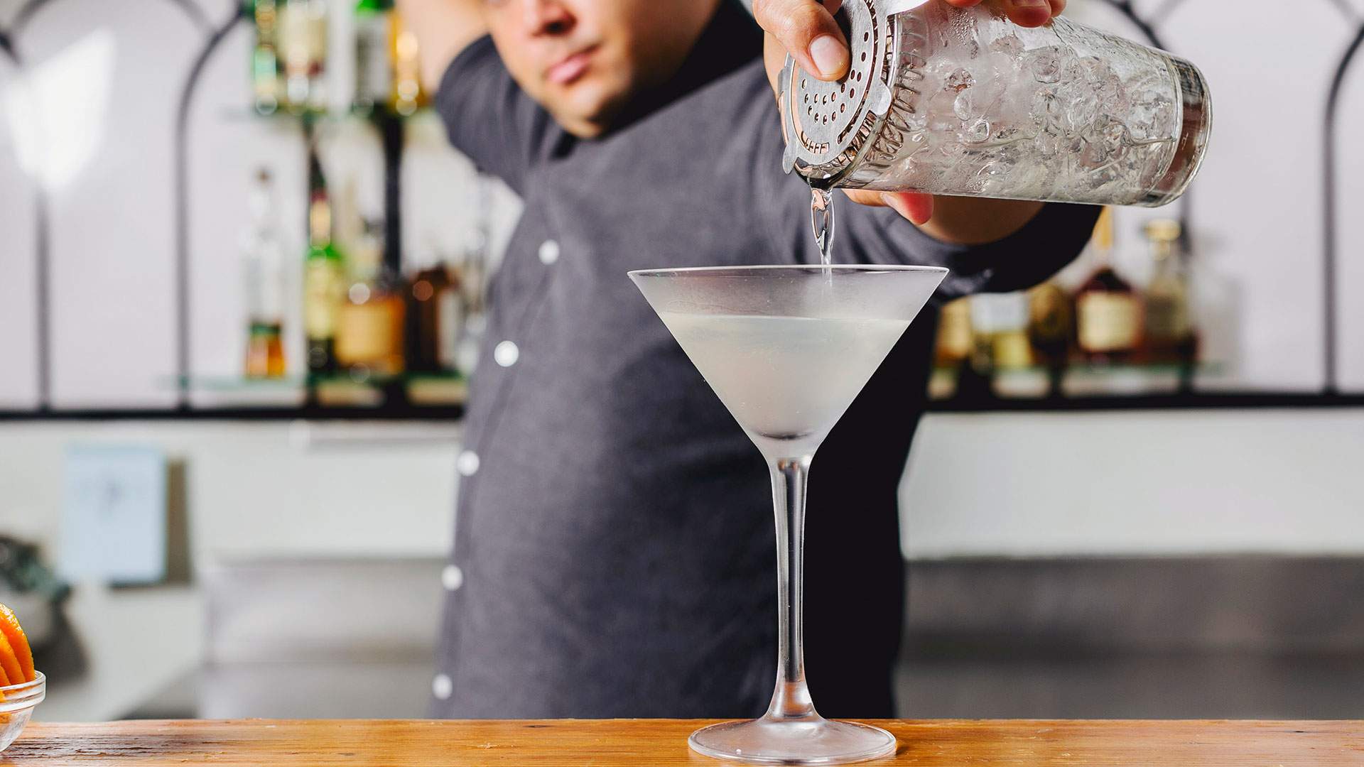 How to Make the Perfect Martini — Two Ways