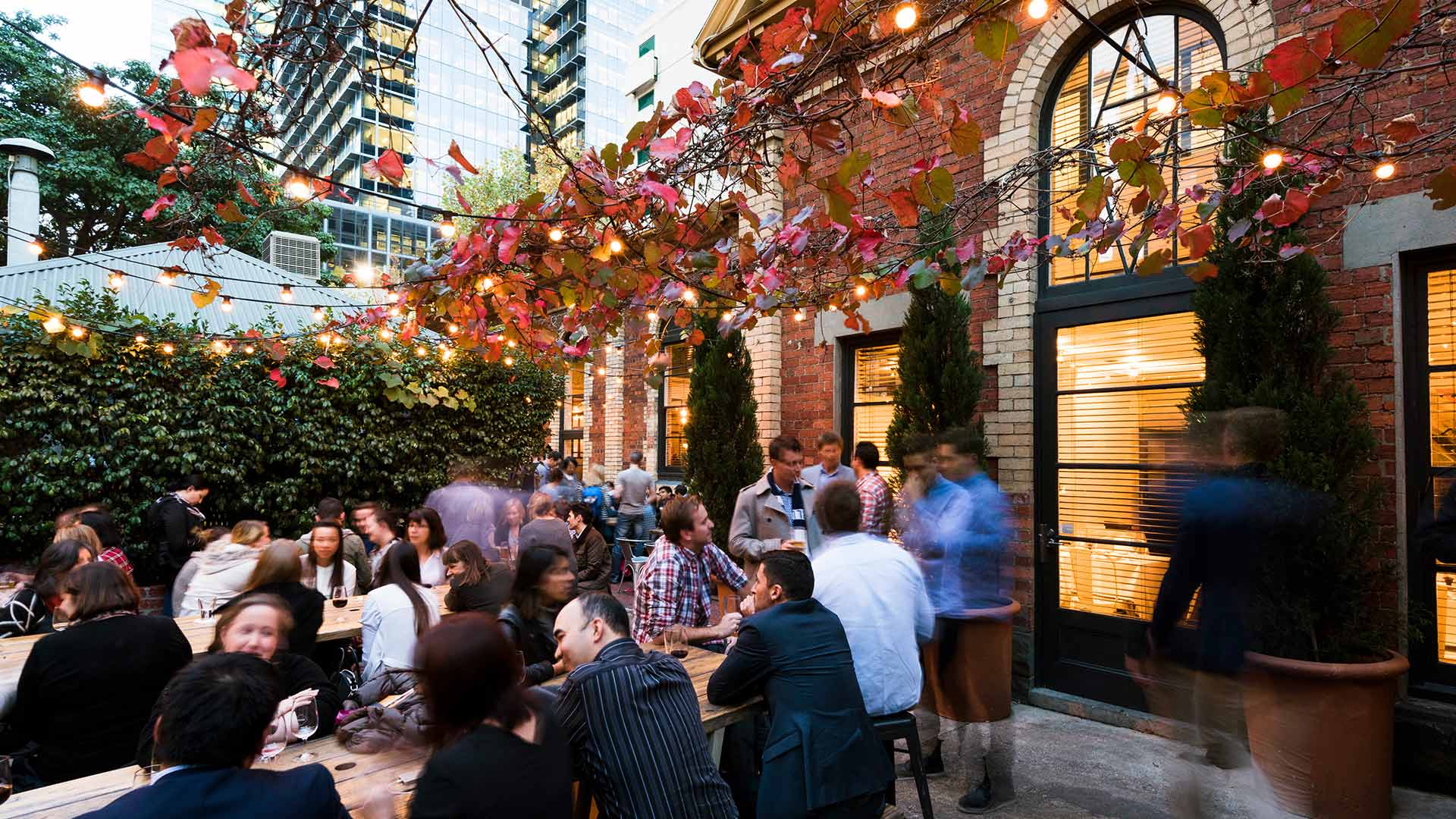 Nine Summery Courtyards for When You Want to Kick Off Cocktail Hour Before Dark