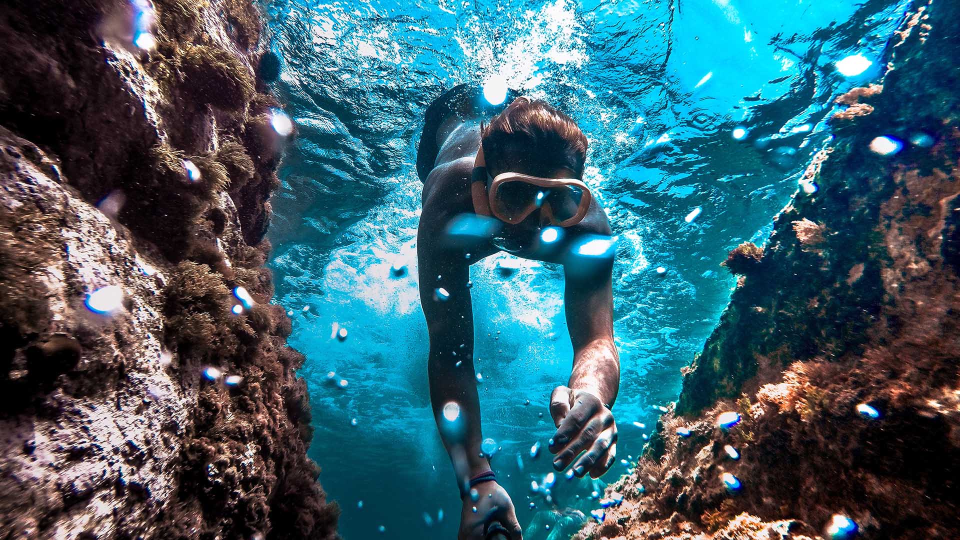 This New Tracking System Will Stop Swimmers and Divers Being Left Behind on the Great Barrier Reef