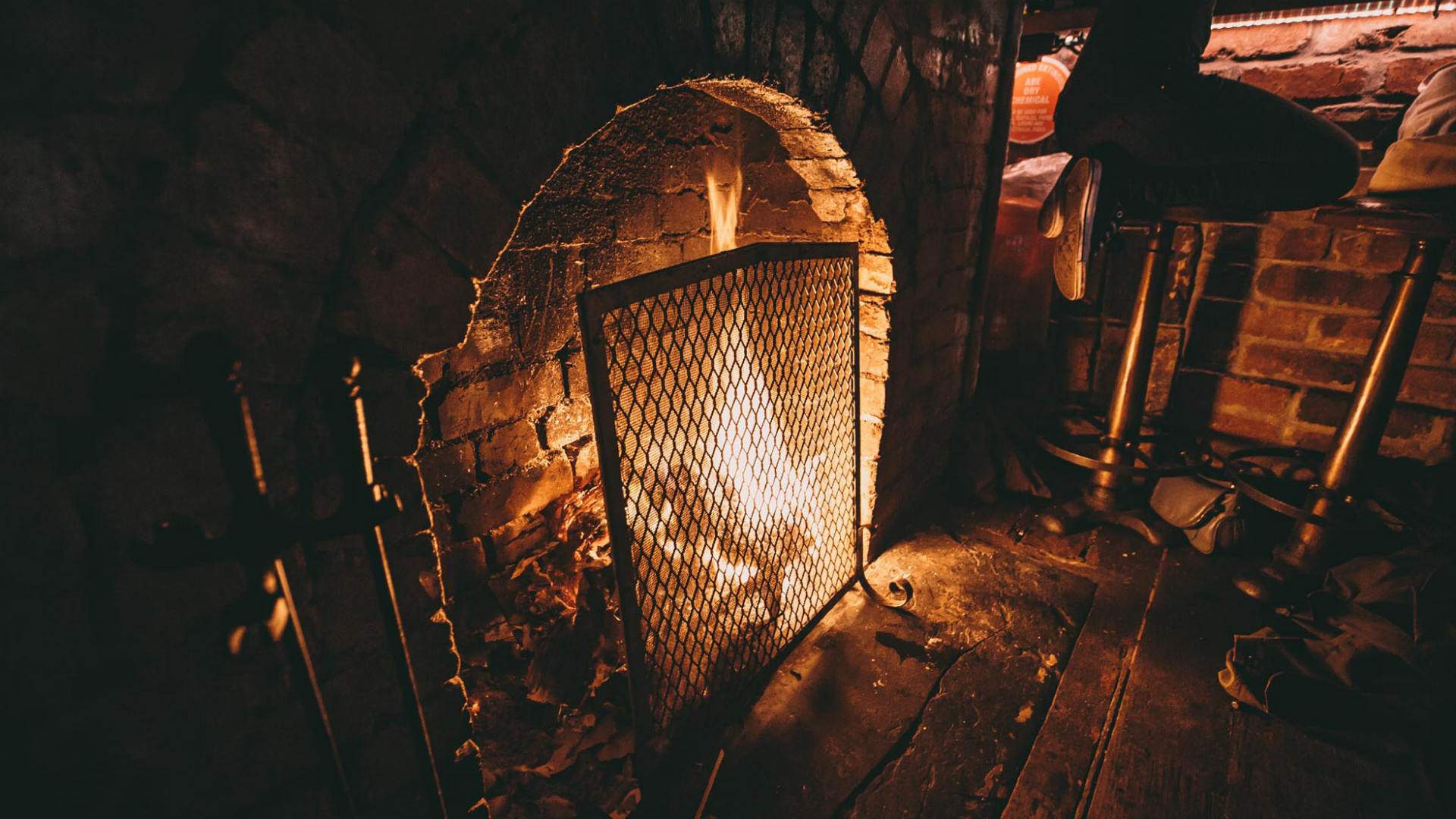 The Best Bars with Fireplaces in Melbourne