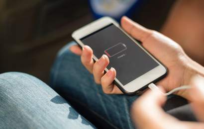 Background image for Instant Phone Charging Might Soon Become a Reality