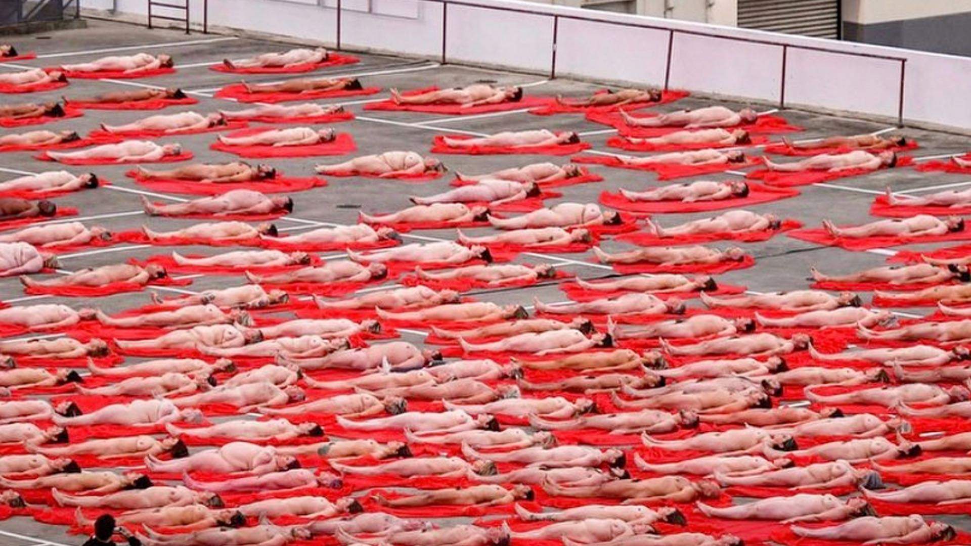 Artist Spencer Tunick Staged a Mass Nude Work on a Melbourne Rooftop This Morning