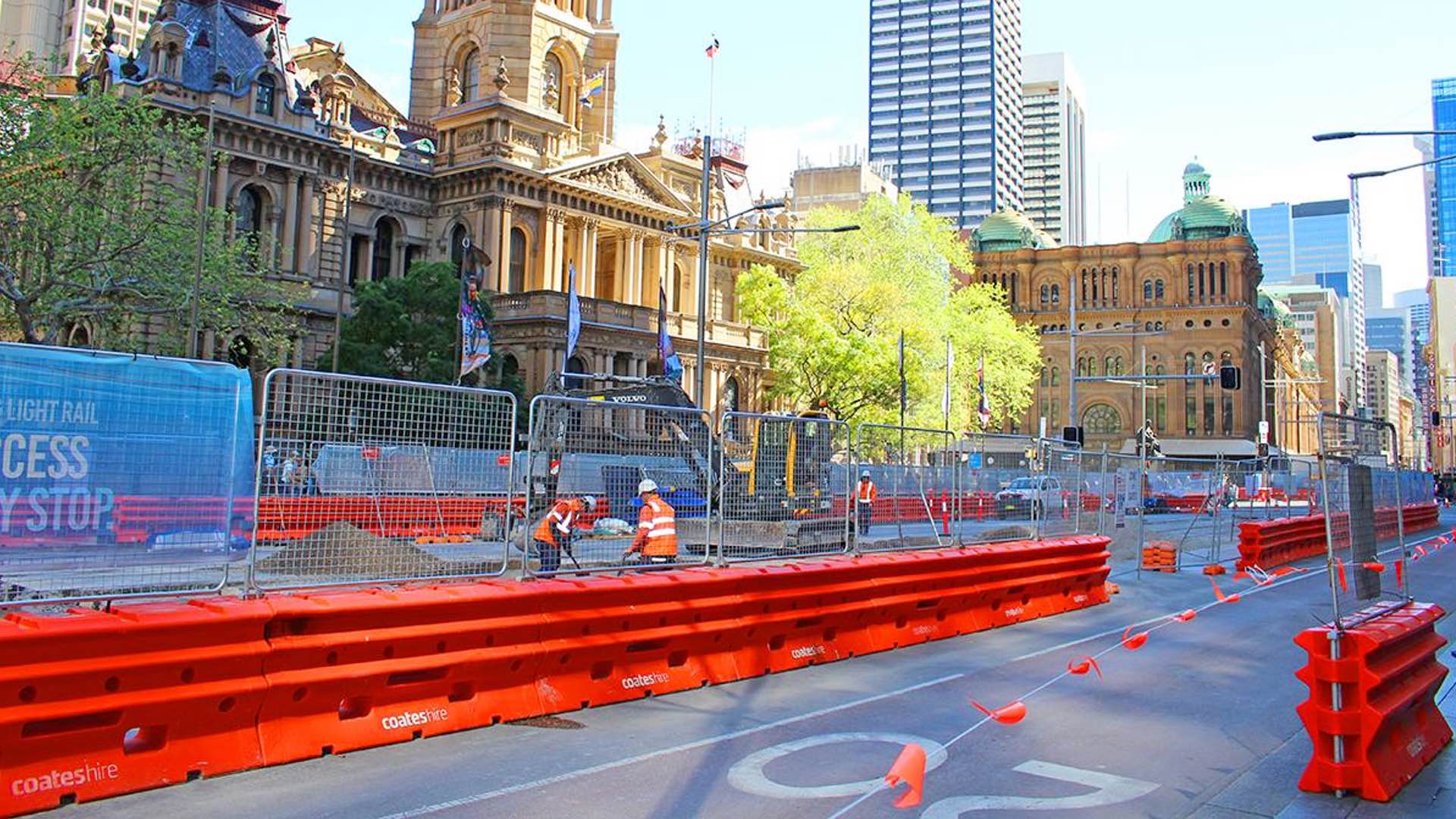 The Eyesore Barriers Around Sydney's Light Rail Construction Could Be Sticking Around Longer Than Expected
