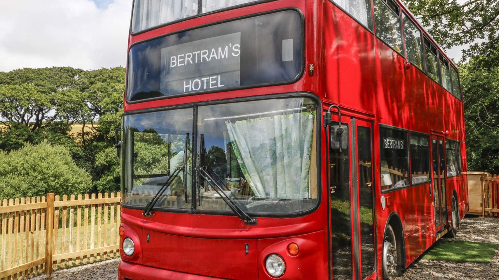 You Can Now Stay In an Agatha Christie-Inspired Hotel Inside a Double Decker Bus