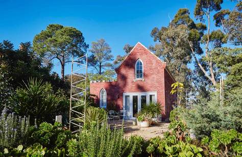 Seven Affordable Winter Cottages You Can Reach by Train from Melbourne