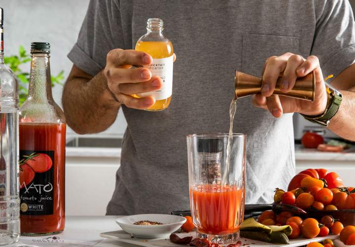 Background image for This New Australian Drinks Service Delivers a Heap of Cocktails to Your Door Each Month