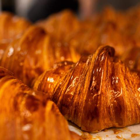 Free Lune Croissants at Uniqlo Docklands