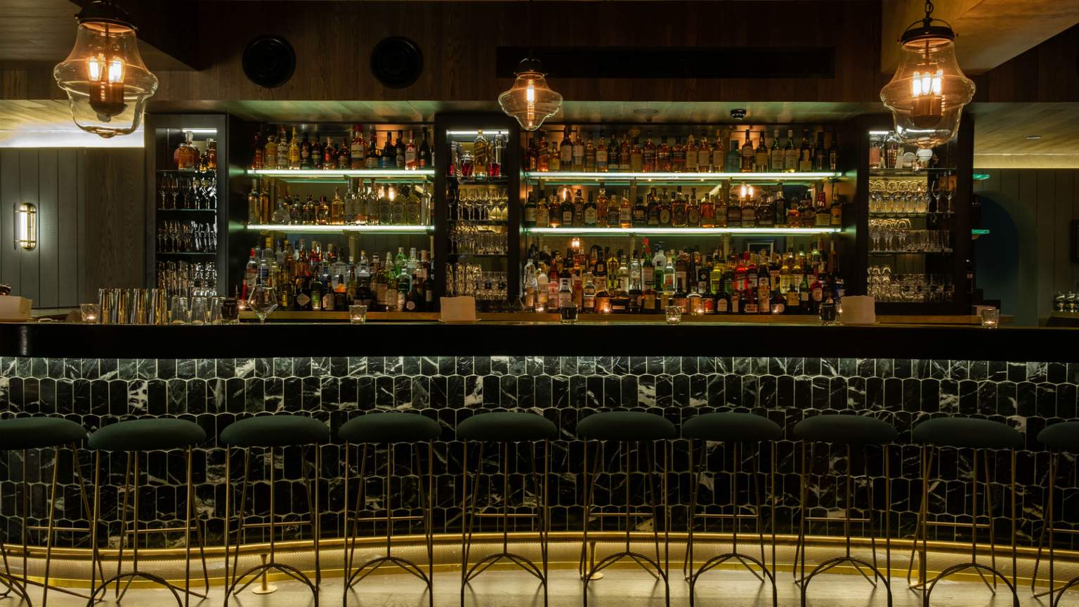 Employees Only, Sydney Review