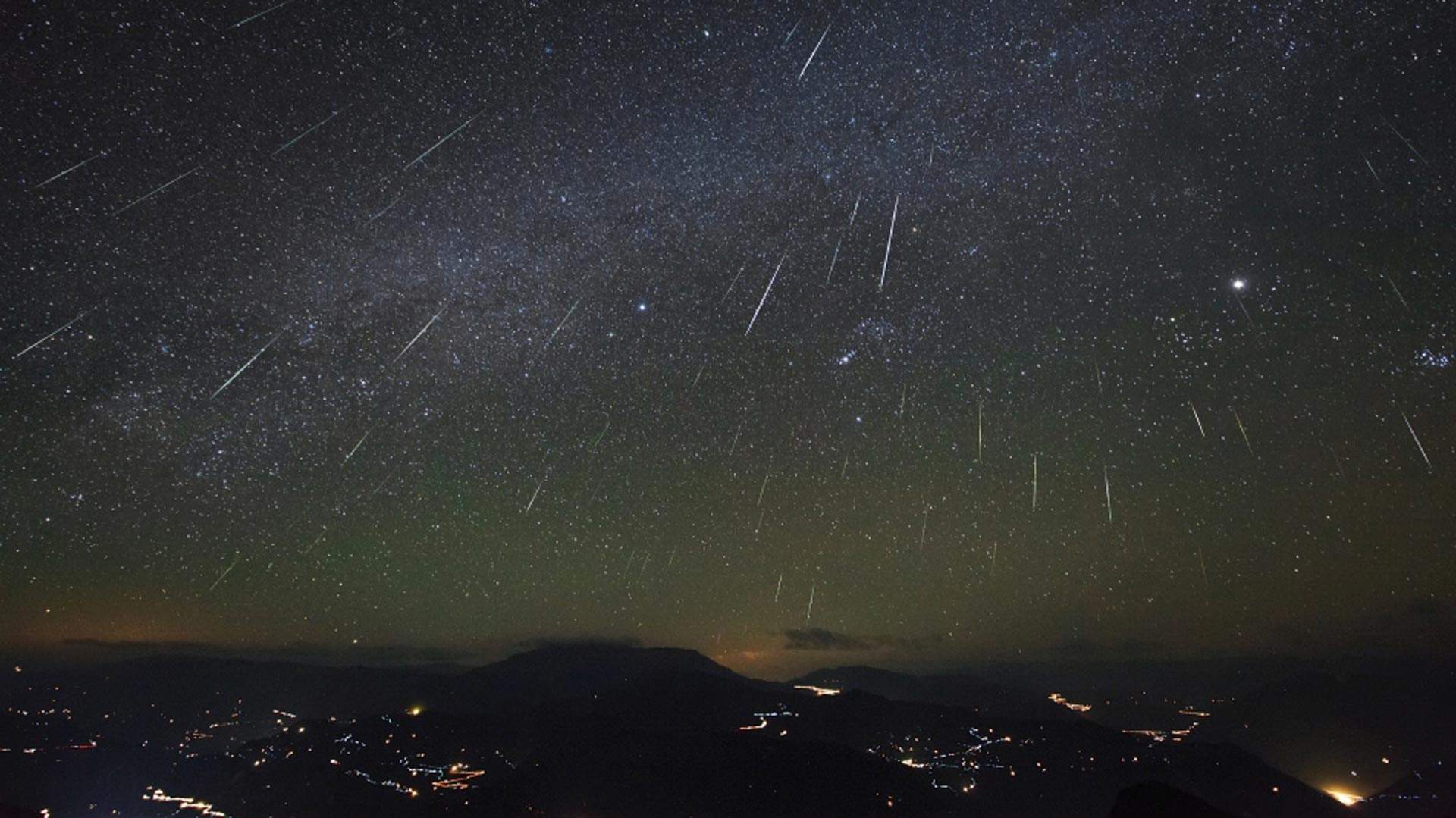 The Impressive Geminids Meteor Shower Will Be Visible in New Zealand Next Month