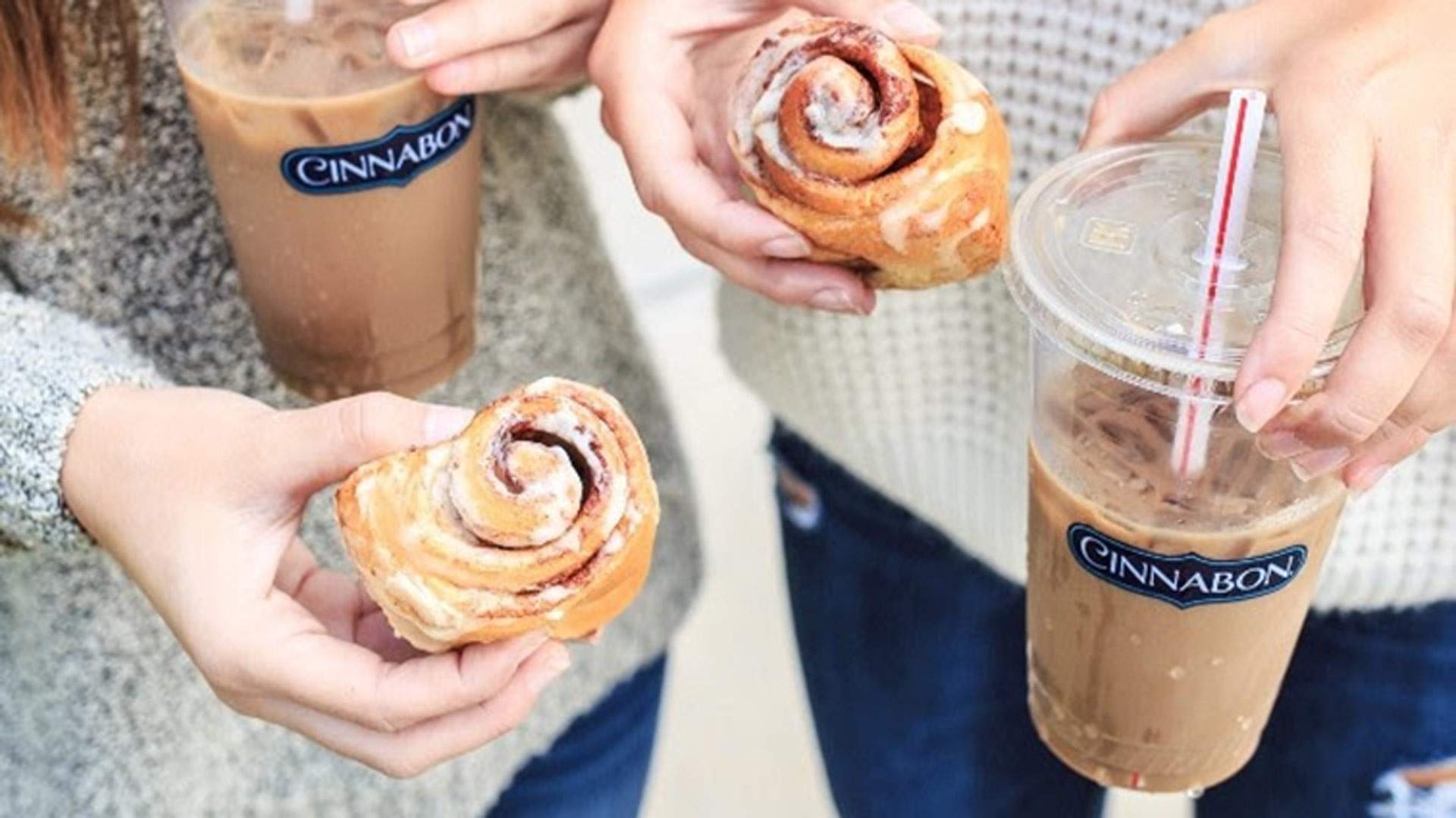 US Bakery Chain Cinnabon Is Now Delivering Its Sticky Cinnamon Scrolls Across Sydney