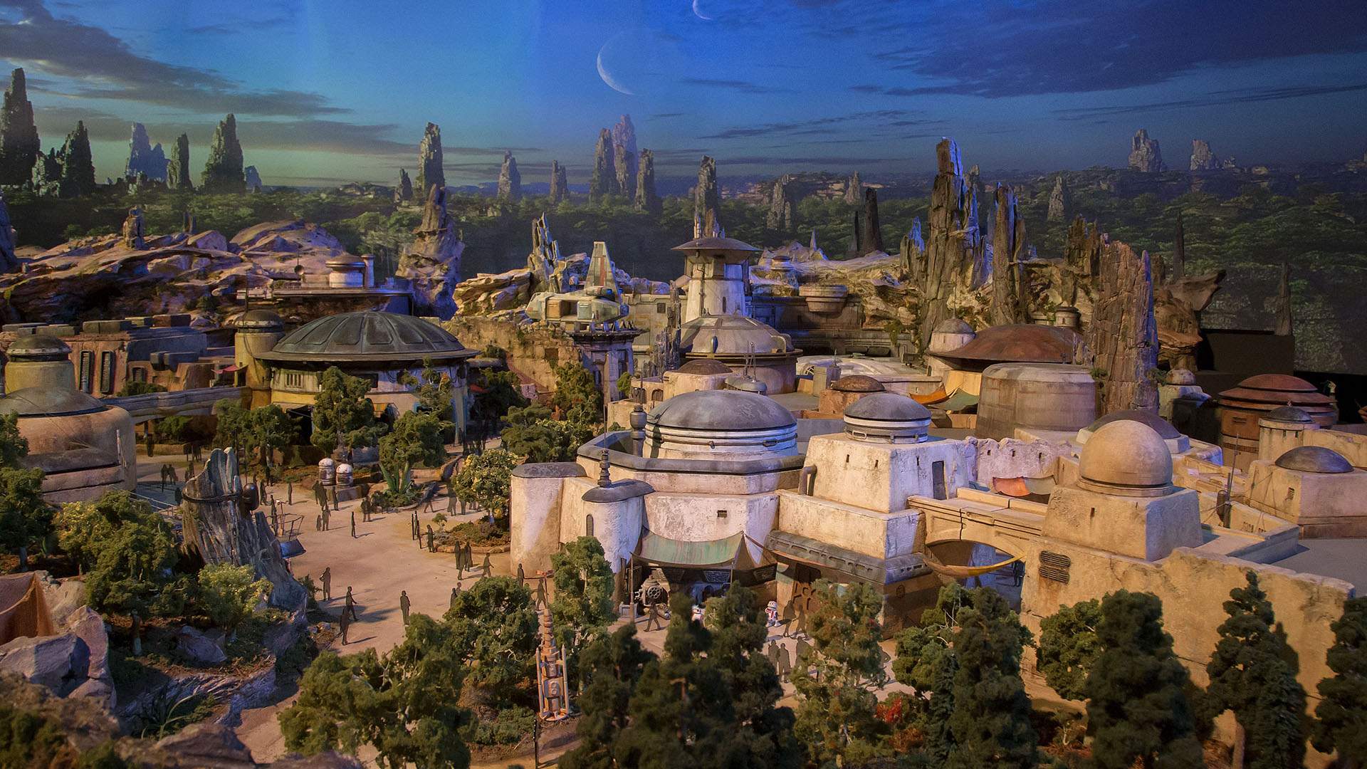 Disney Has Released More Details About Its New 'Star Wars' Theme Parks