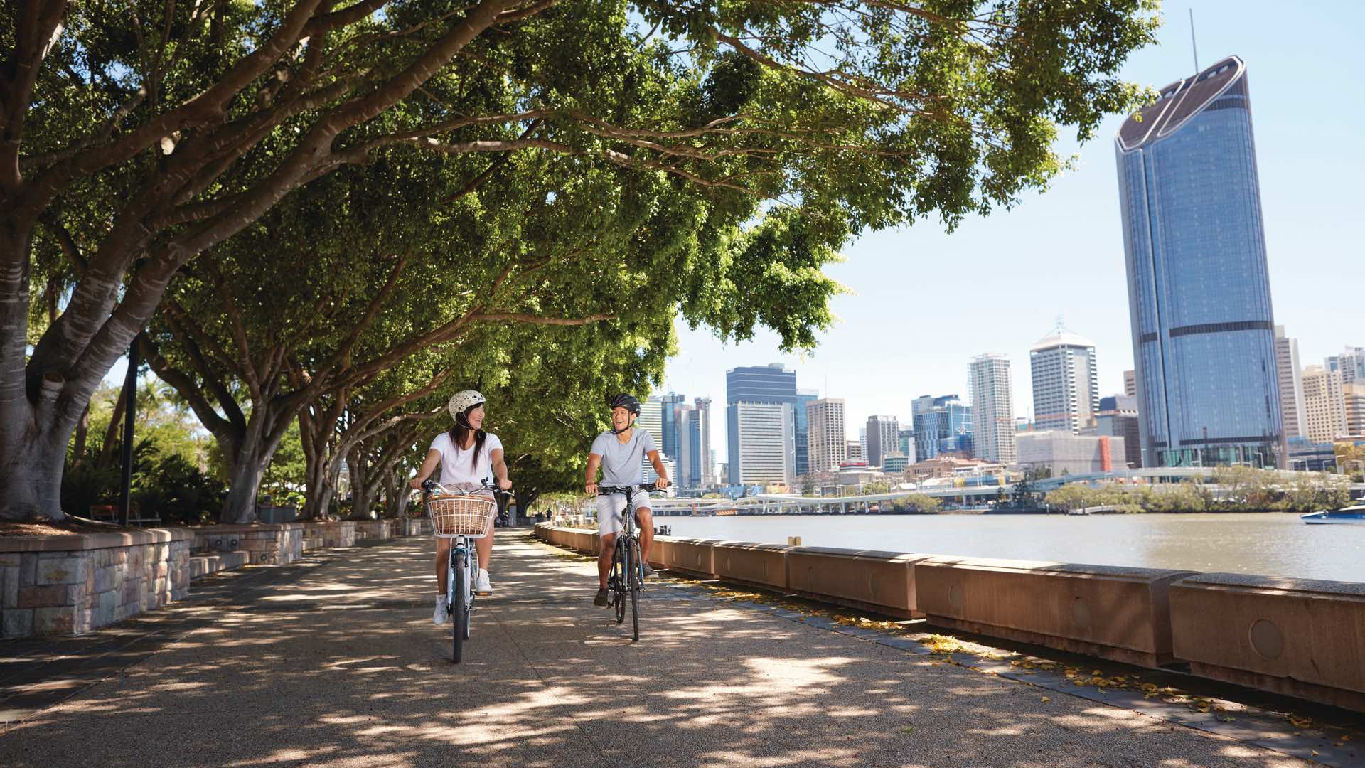 RIVERSIDE BIKEWAY FROM HAMILTON - one of the best bike rides in Brisbane