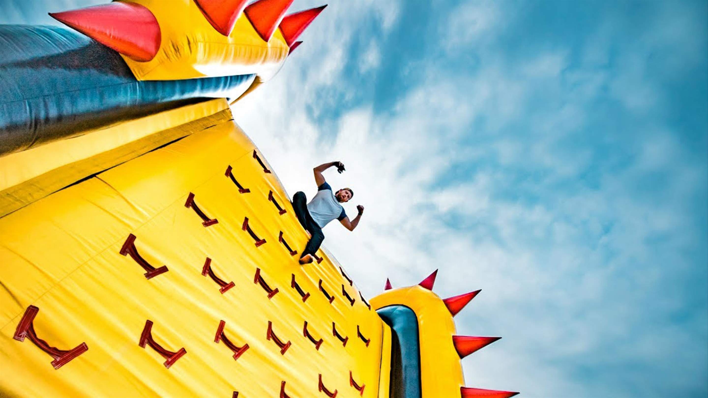 Why Dallas Teens Are Embracing Inflatable Obstacle Courses