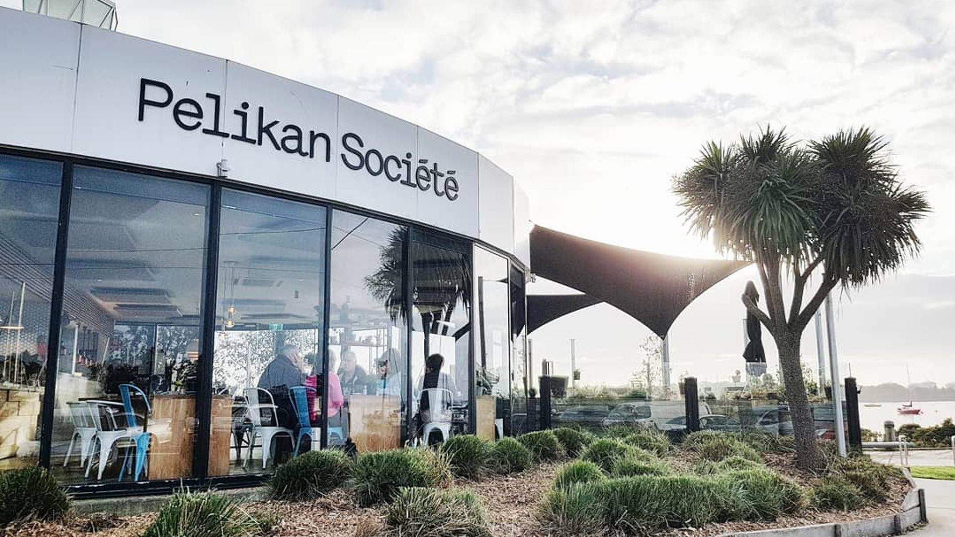 Pelikan Societe