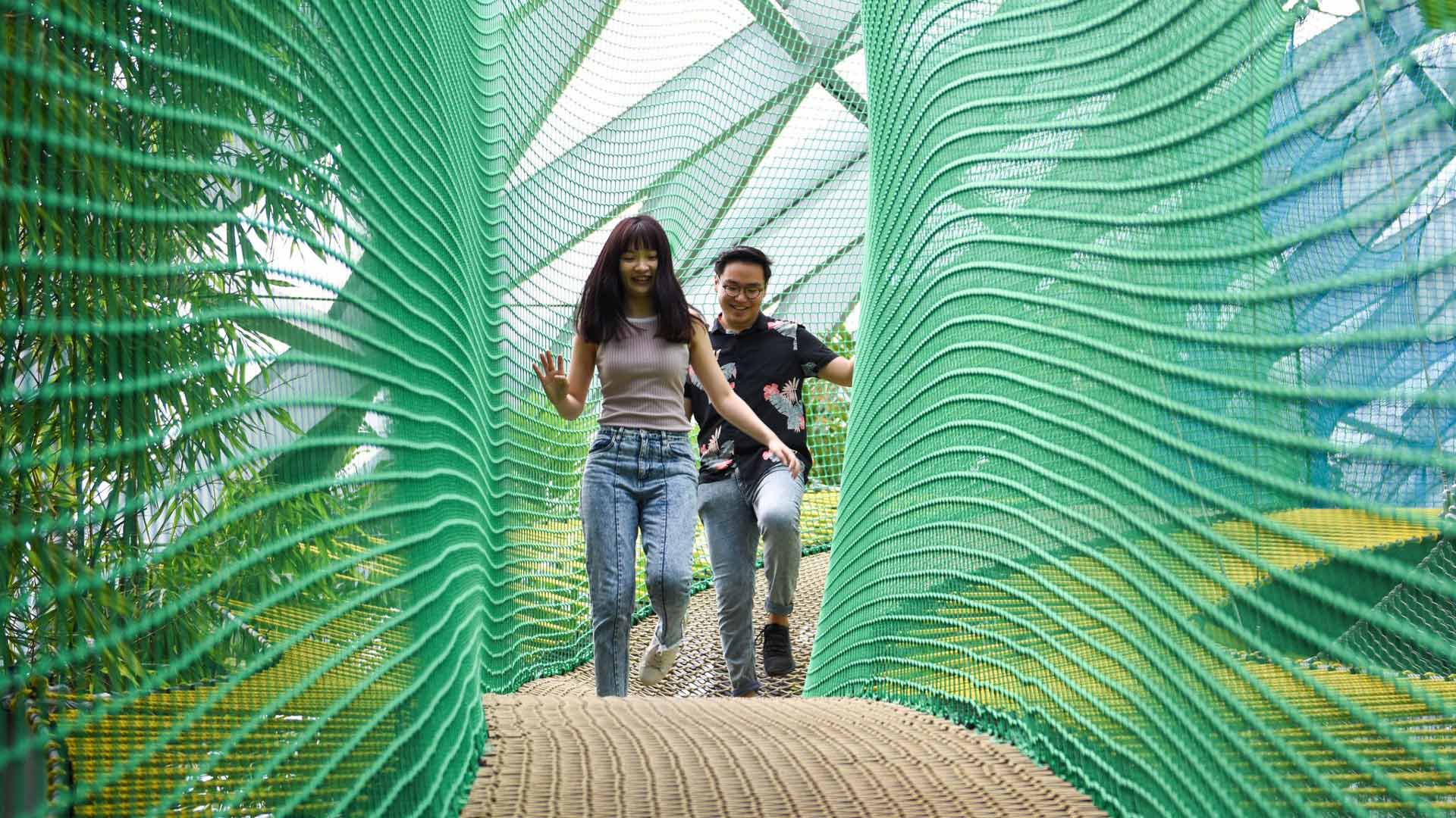 A 500-Square-Metre Mirror and Hedge Maze Has Just Opened Inside Singapore's Changi Airport