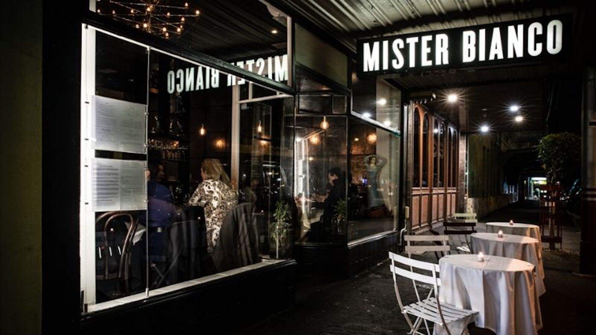 The Fire Comes to Mister Bianco, Melbourne