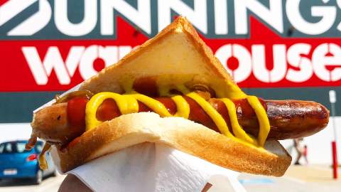 Bunnings Bushfire Fundraising Sausage Sizzle