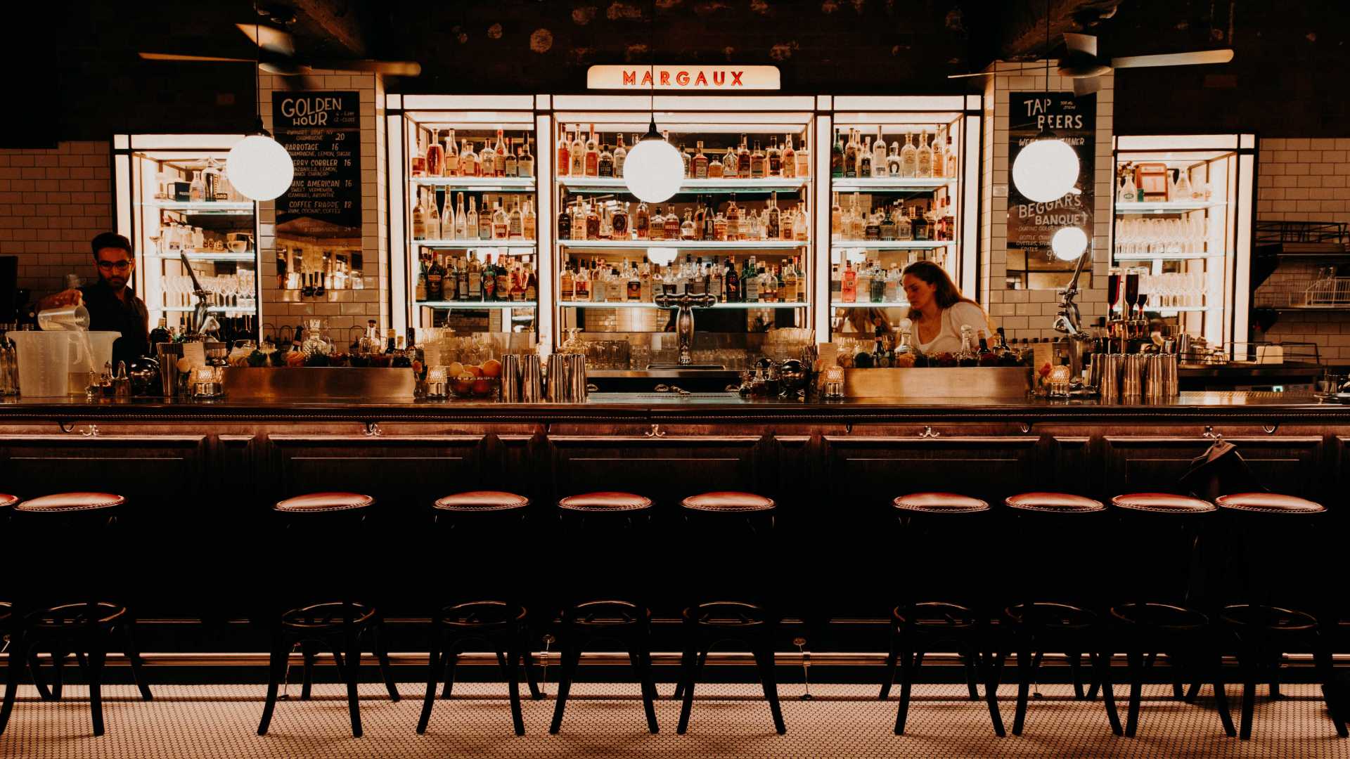 Bar Margaux 2019 bar front