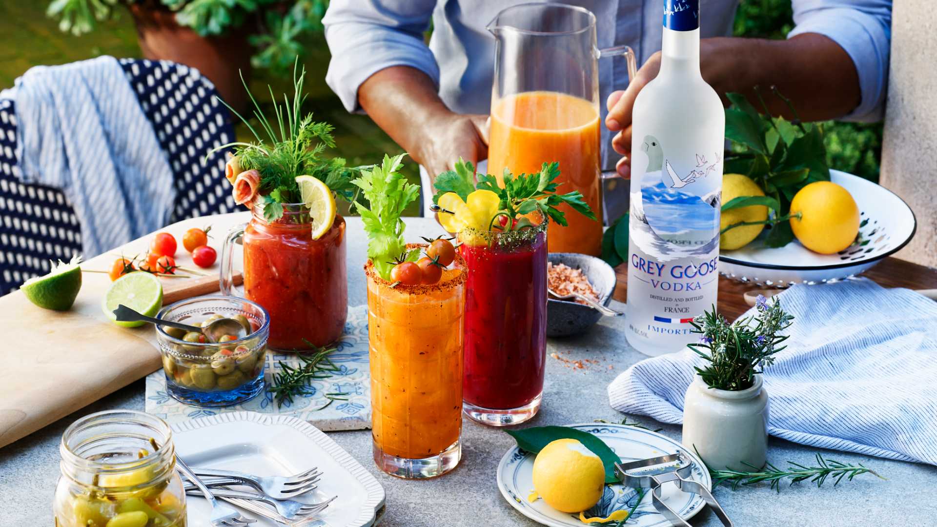 Elevate Your Sunday Brunch Party With These Five Quick Fixes