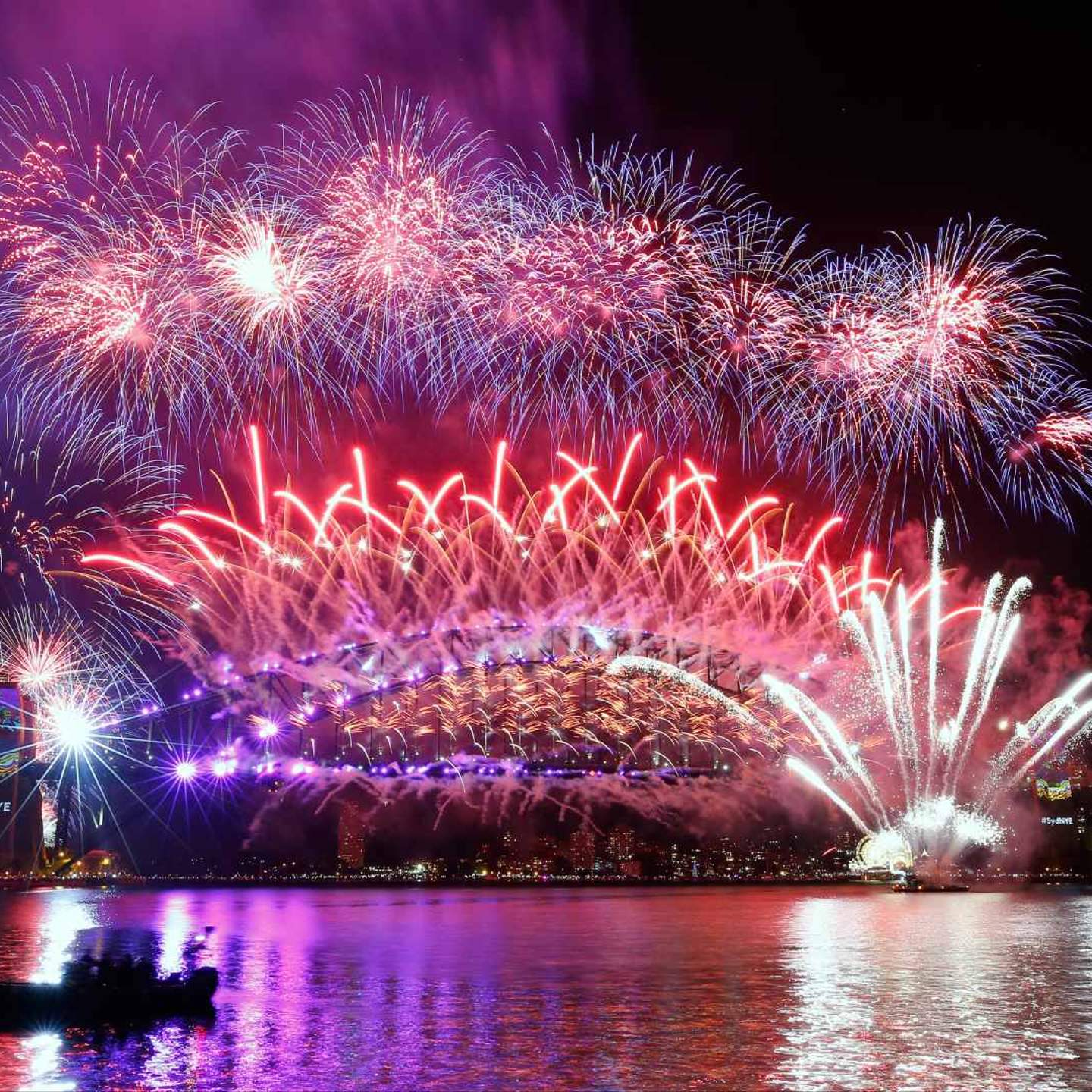 Sydney S 9pm New Year S Eve Fireworks Have Been Cancelled For The Second Year In A Row Concrete Playground