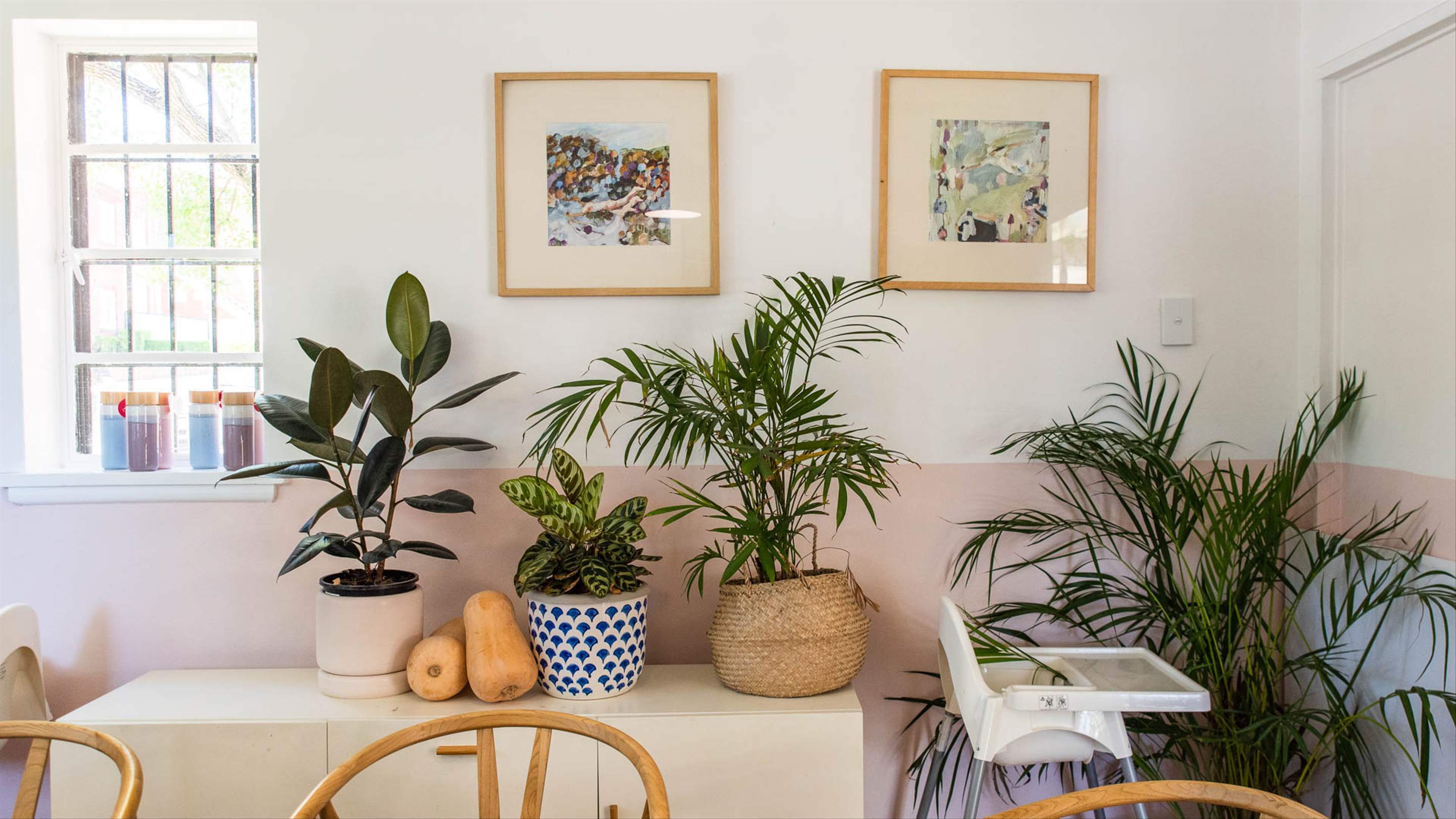 Outfield, Ashfield Review