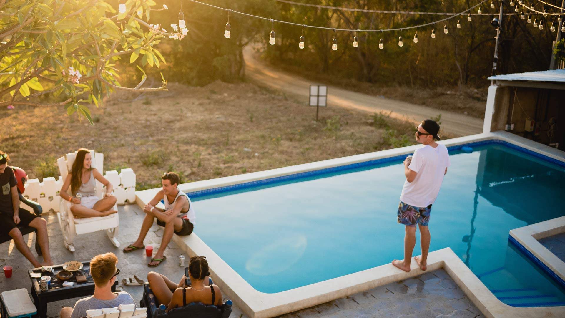 Airbnb-Like Pool-Sharing Service Swimply Has Launched in Australia Just in Time for Summer