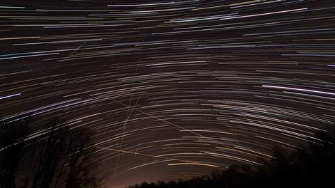 The Impressive Geminids Meteor Shower Will Be Visible in New Zealand This Month