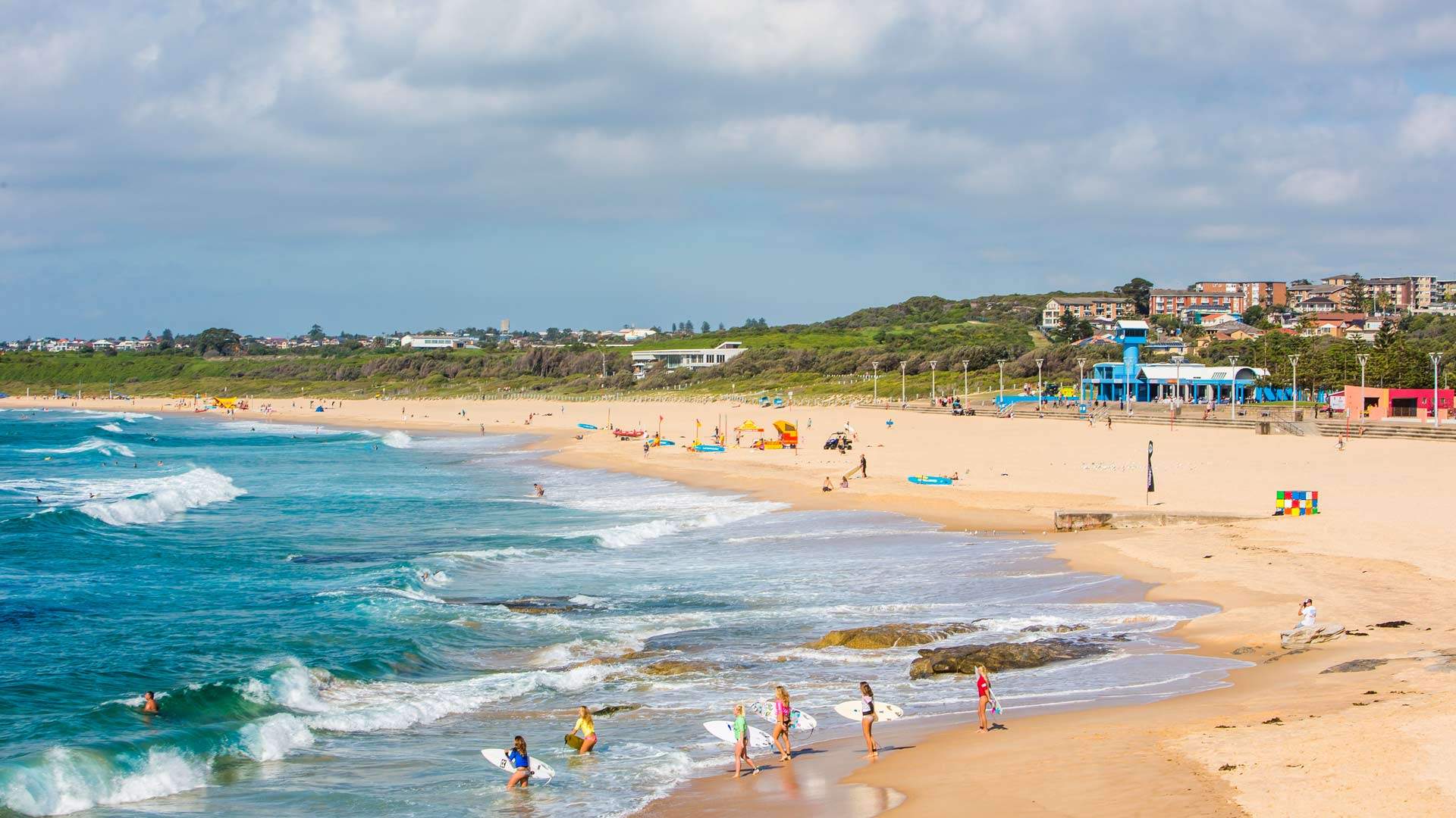 These Are the Sydney Beaches You Can and Can't Exercise At
