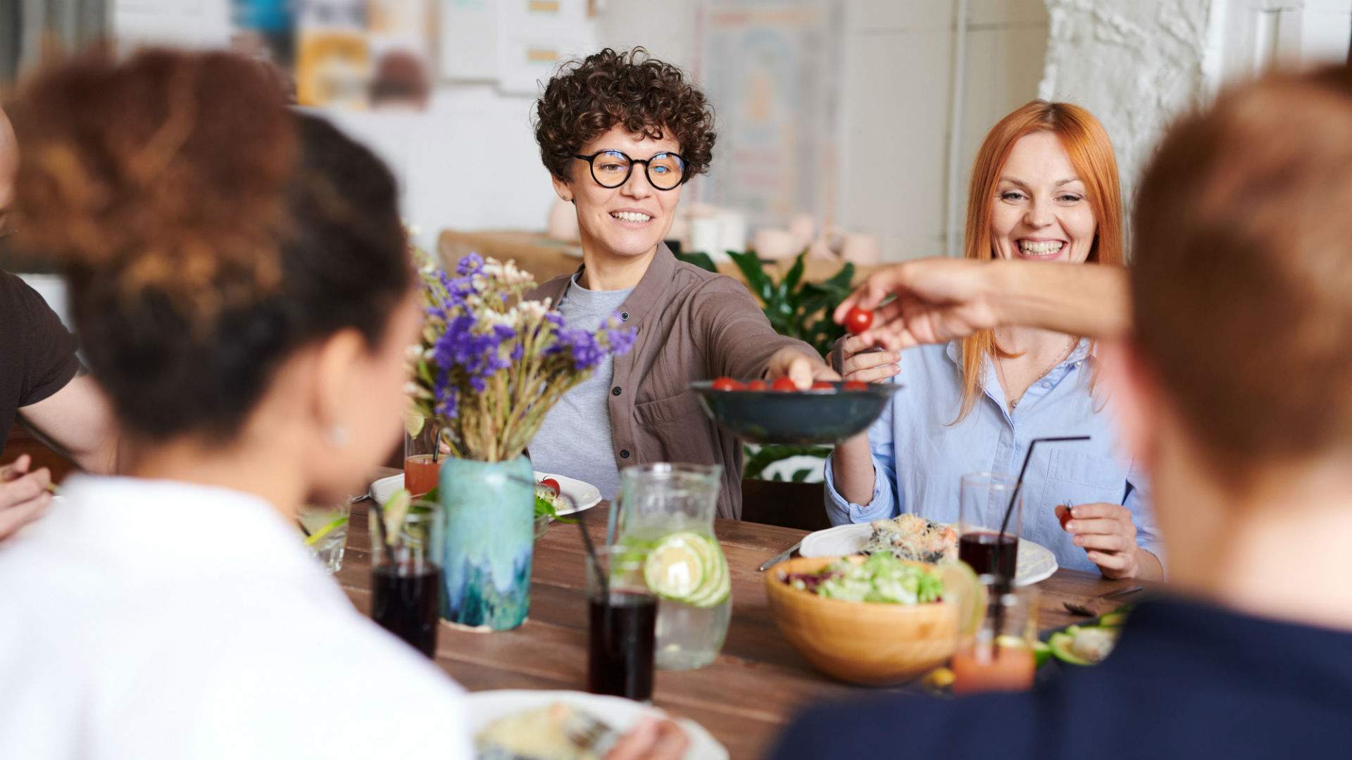 Groups of Two Sydneysiders Can Go and Visit Friends and Family in Their Homes from This Friday