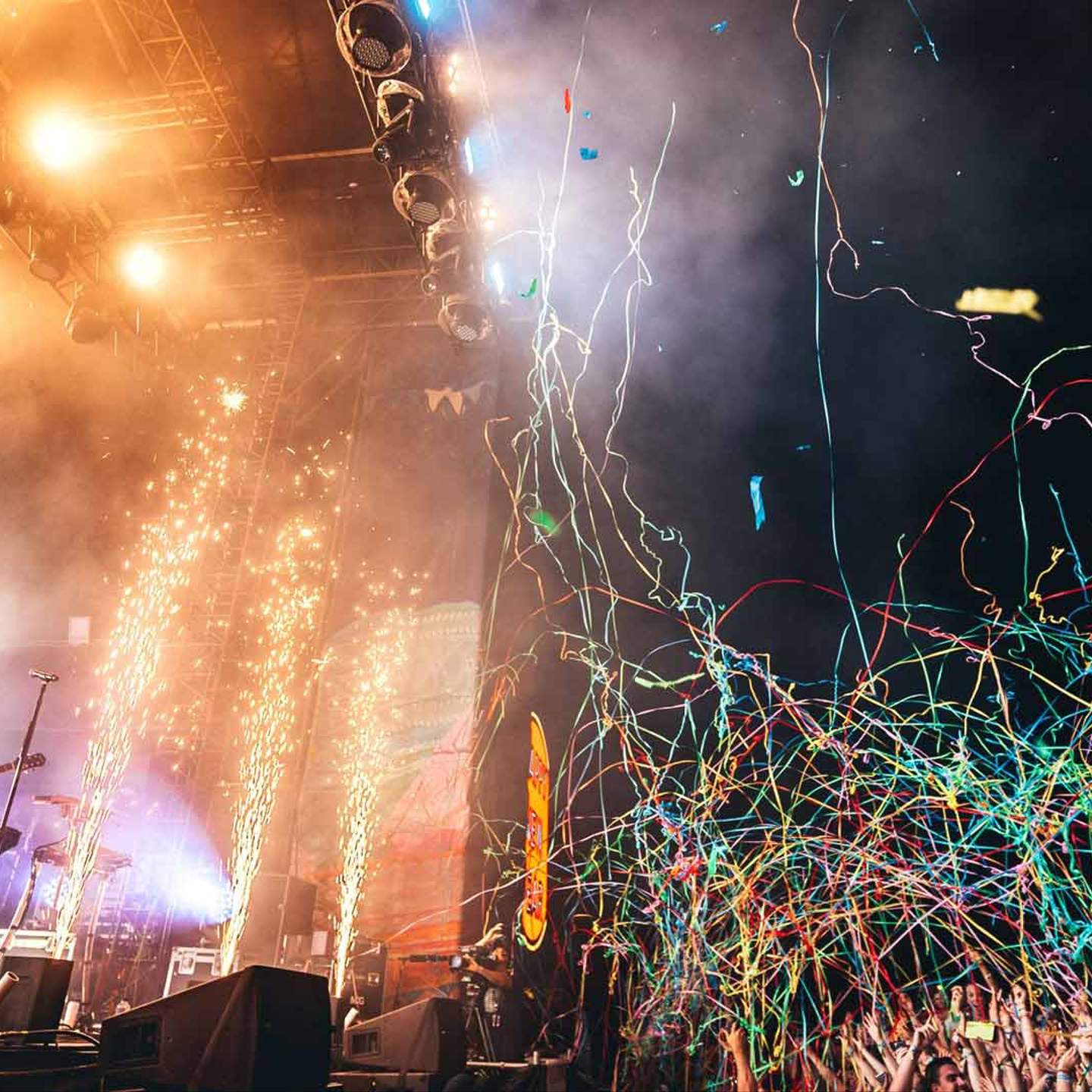 Arctic Monkeys, Lil Nas X and Chvrches Headline Falls Festival's Stacked  Summer 2022–23 Lineup - Concrete Playground