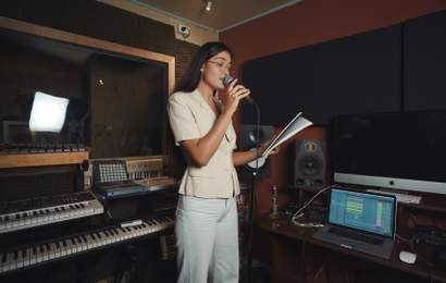 Background image for Musical Artist Milan Ring on Her Creative Approach and Where She Finds Inspiration