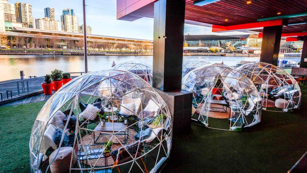 You Can Now Hire Out a Private Igloo for Dinner and Drinks at These ...