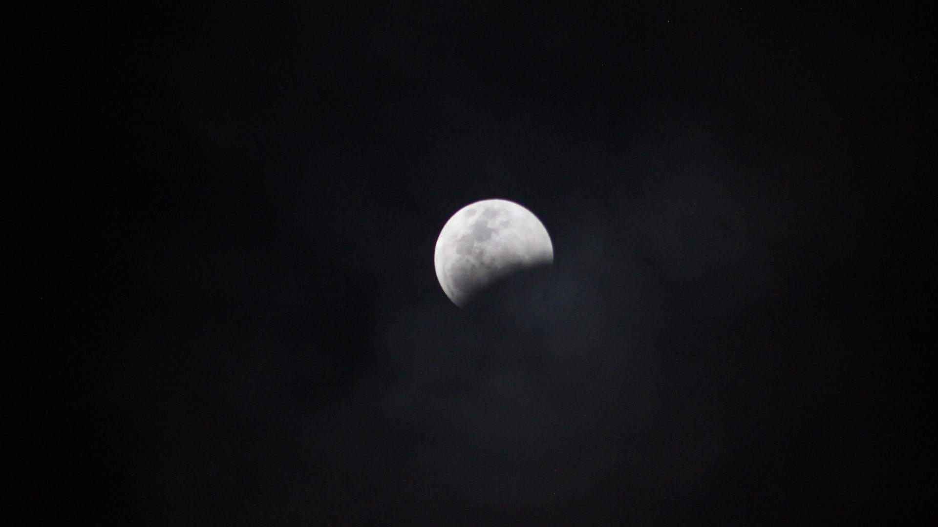 A Lunar Eclipse Will Be Visible in New Zealand This Weekend