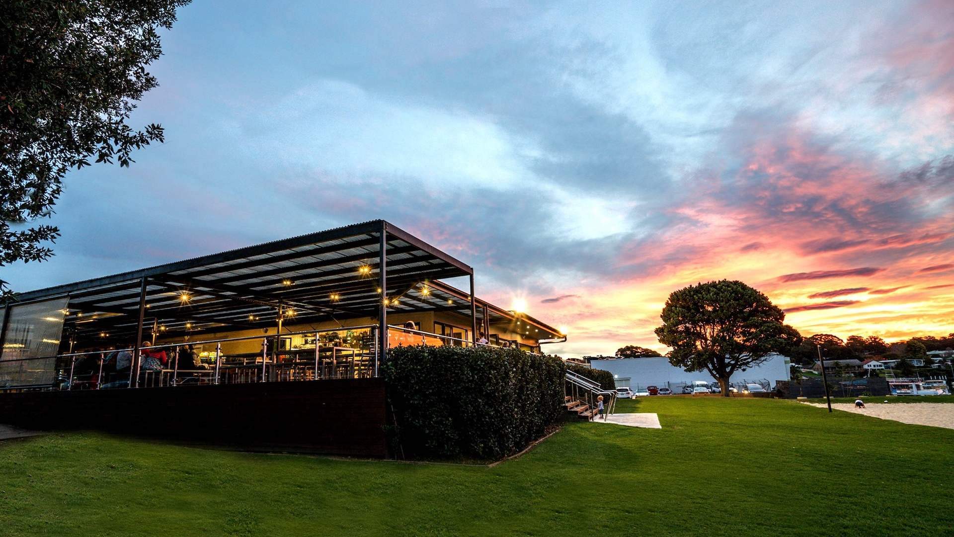 Huskisson Hotel, Huskisson Review