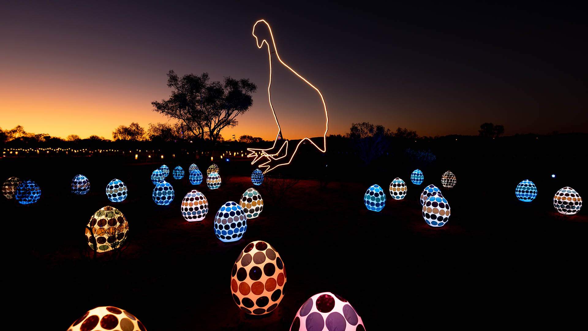 You Can Now Take a Virtual Tour of Alice Springs' Dazzling Parrtjima Festival