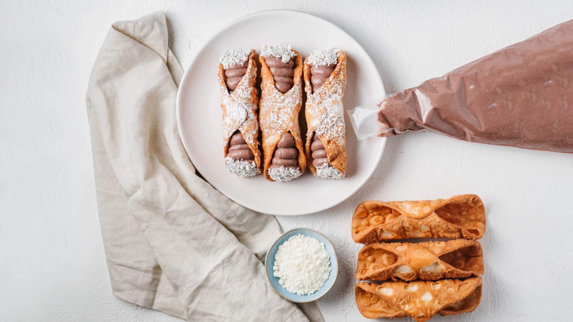 Melbourne's Dedicated Cannoli Factory Is Now Delivering Its DIY Dessert