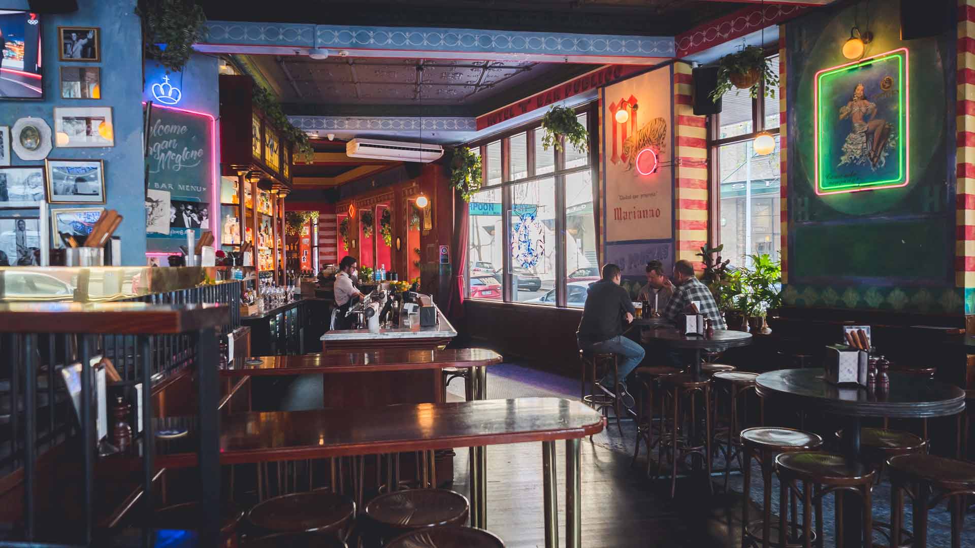 Surry Hills Pub Harry's Is Now Serving Up $10 Burgers and Cocktails All Day, Every Day