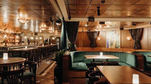 Seven Stylish Melbourne Bars That Are Perfect for After-Work Drinks with Your Mates