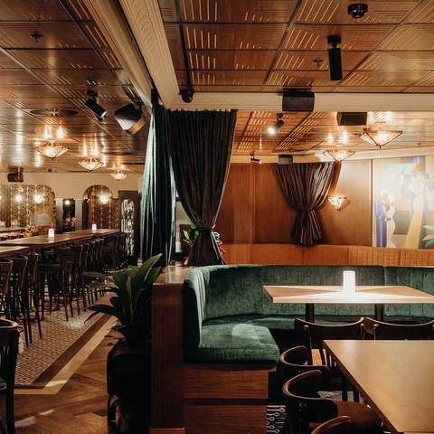 Seven Stylish Melbourne Bars That Are Perfect for After-Work Drinks with Your Mates