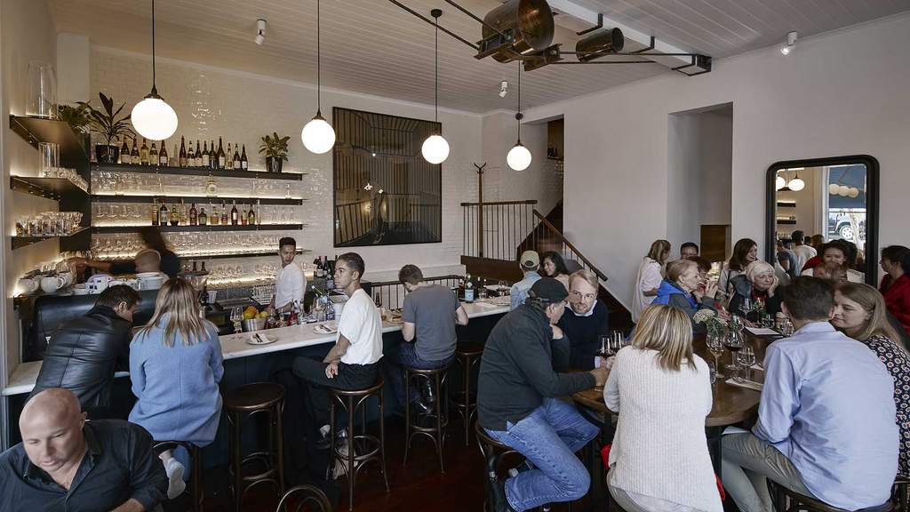 Carlton Wine Room, Carlton Review