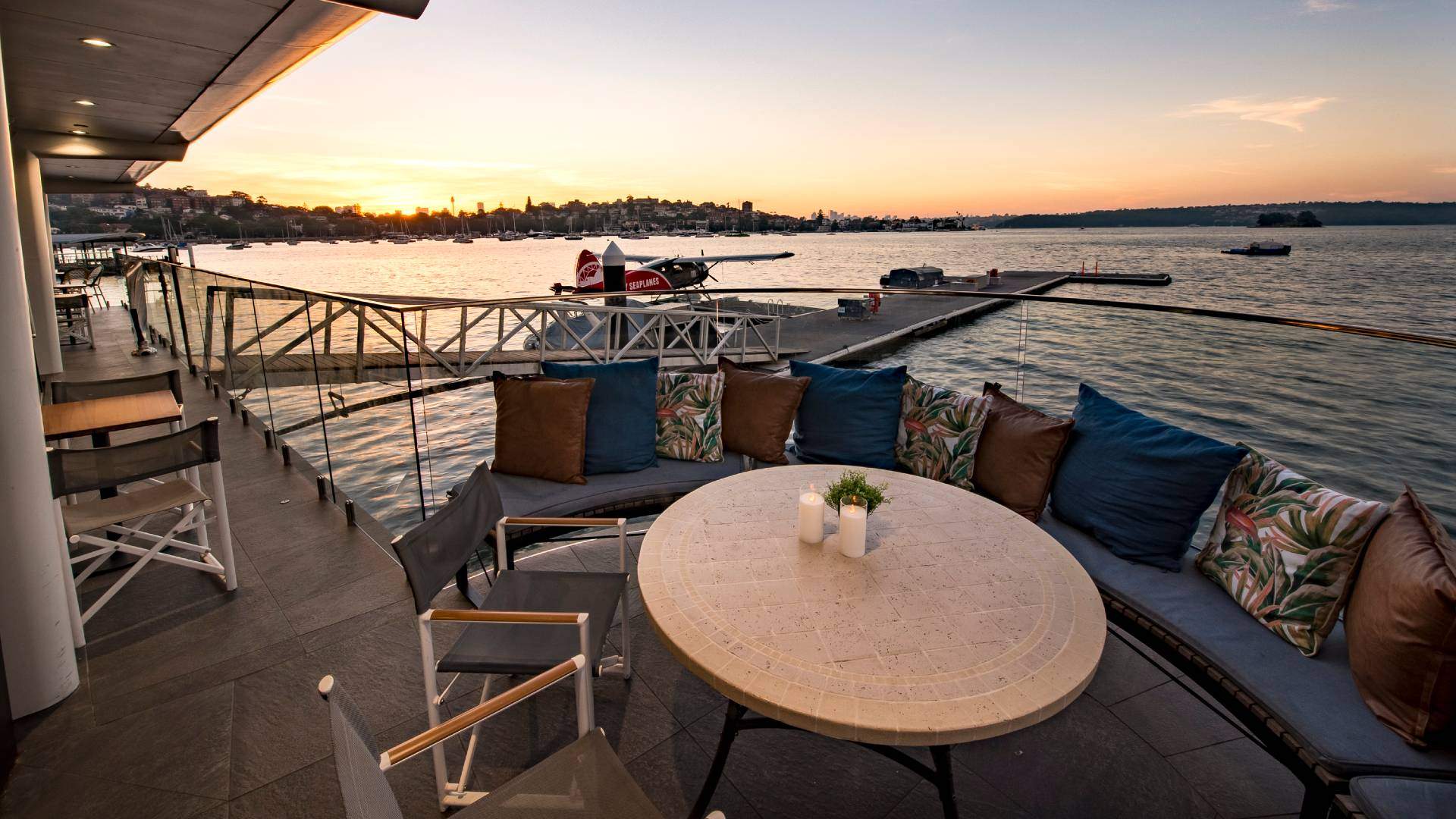 Empire Lounge, Rose Bay Review