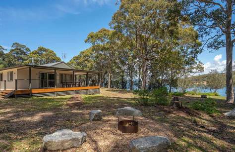 You Can Now Stay in This Refurbished Beach House in the South Coast's Murramarang National Park