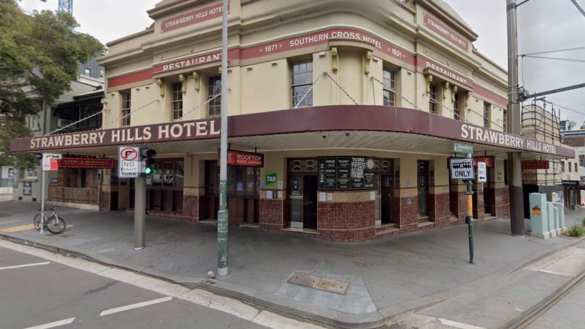 Sydneysiders Who Visited These Venues Are Being Told to Get Tested and Self-Isolate