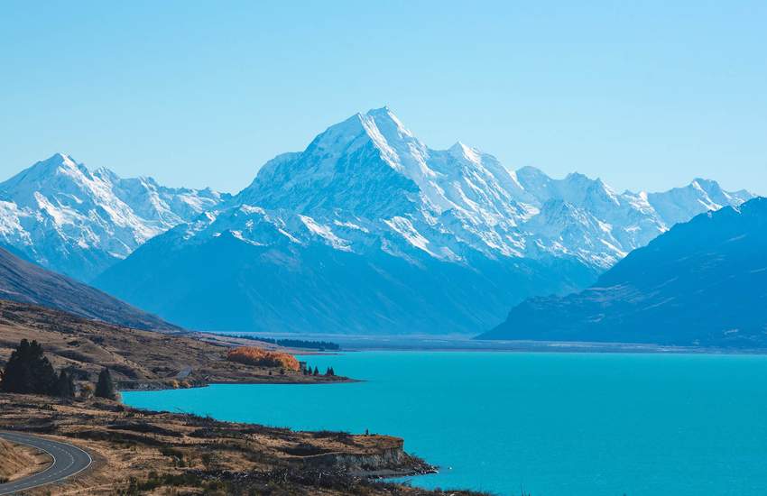 Background image for New Zealand Will Start Reopening to Vaccinated Australians in the First Half of 2022