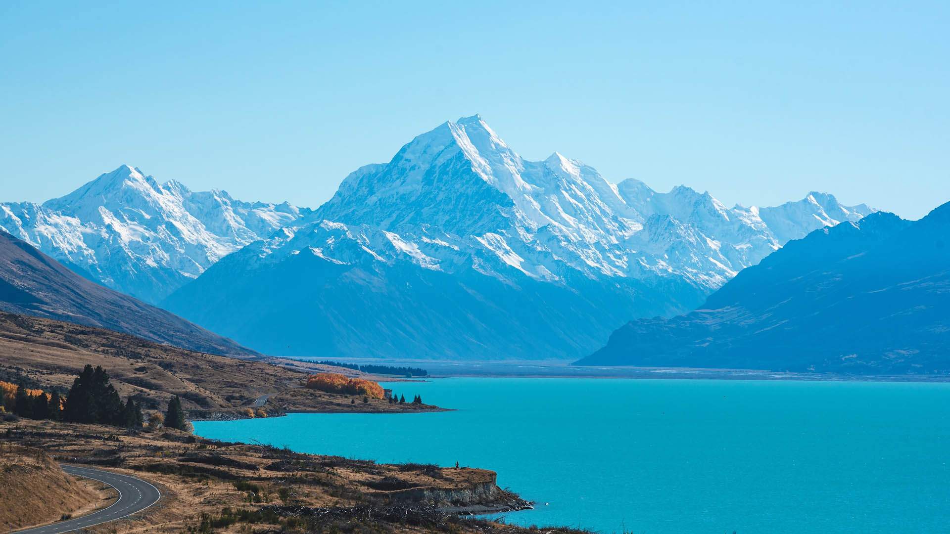 New Zealand Will Start Reopening to Vaccinated Australians in the First Half of 2022