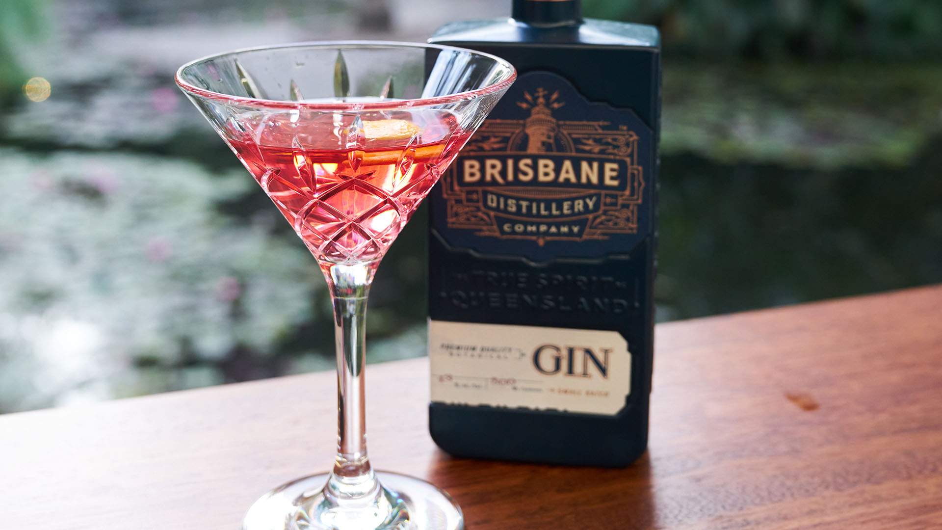 Brisbane Distillery Is Serving Tastings and Cocktail Flights On This New Double-Decker Gin Bus