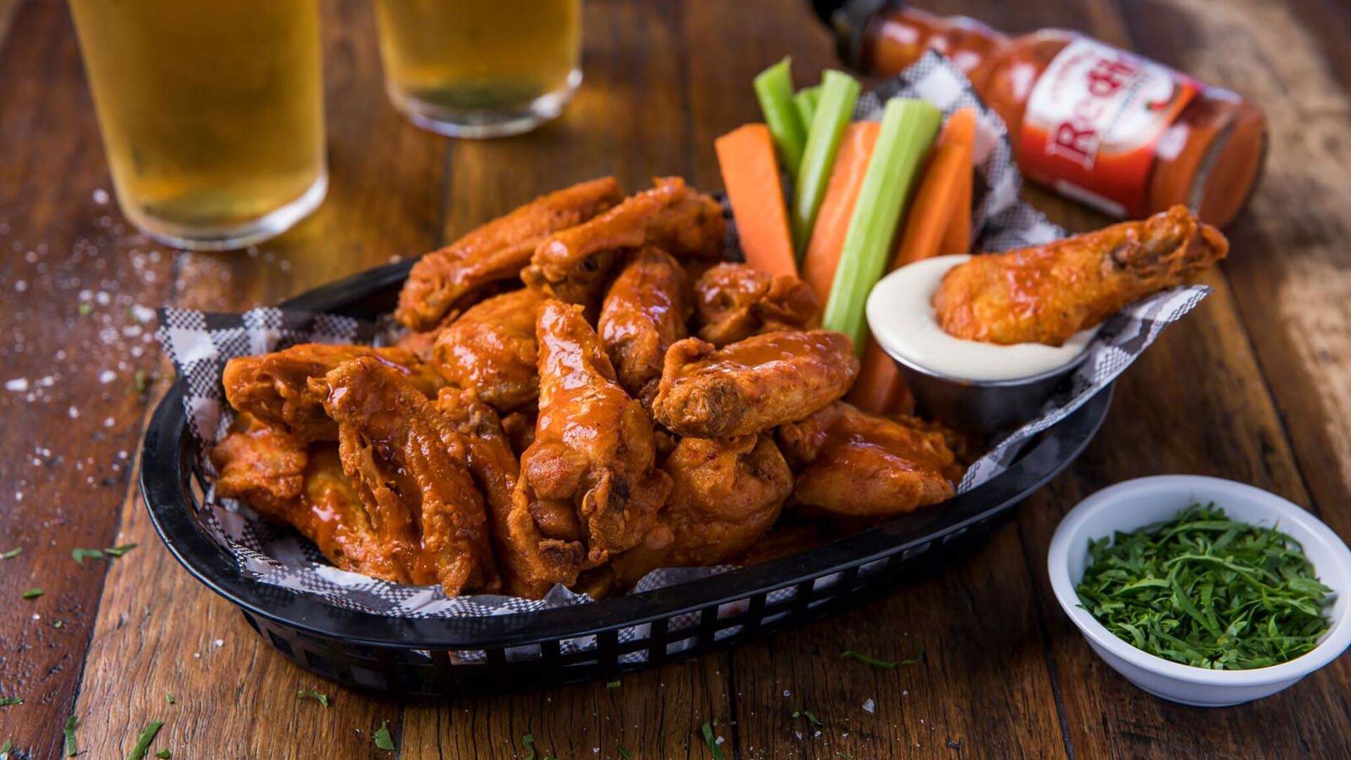 One-Cent Wings at Beerhaus